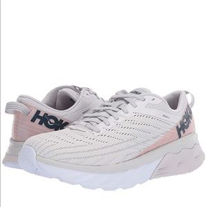 Hoka one one
